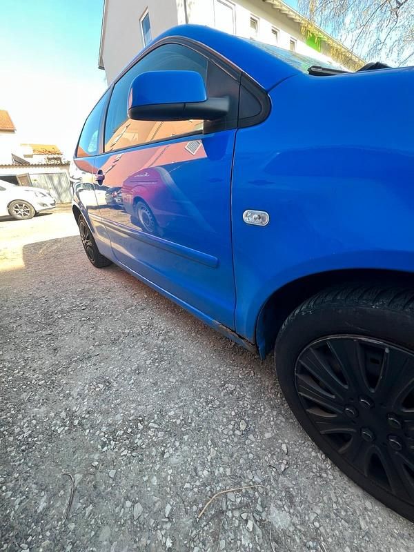 Gebraucht VW Polo 64 PS (47 kW) 2003 Blau Kleinwagen
