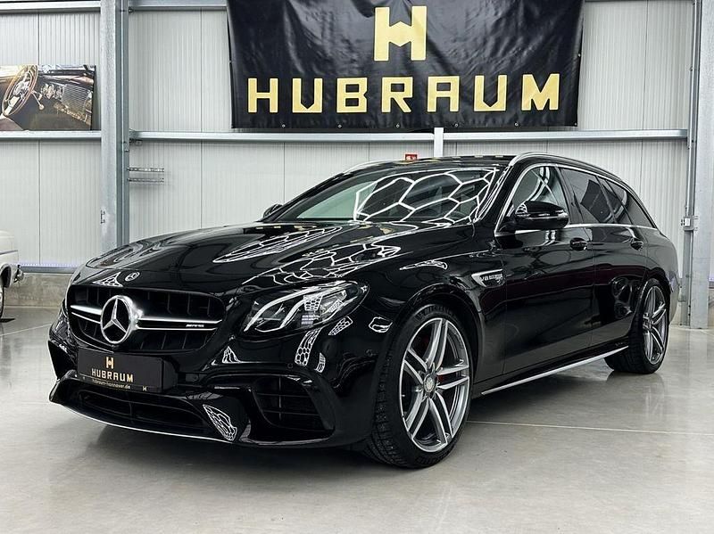 Schwarz Gebraucht 2019 Mercedes E63S AMG AMG Limousine | 57.490 € (Superpreis) - Bild 1/4