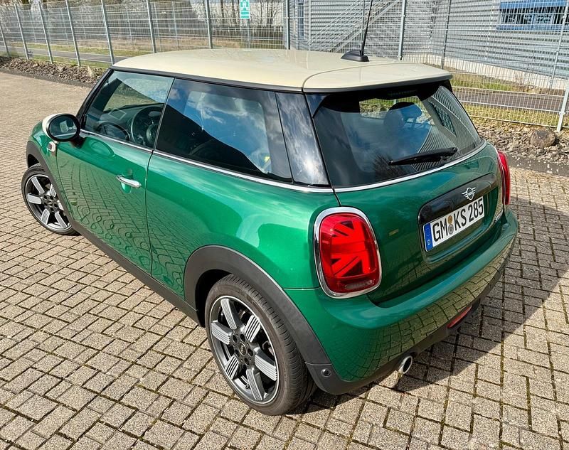 Gebraucht Mini Cooper 136 PS (100 kW) 2019 Grün Kleinwagen