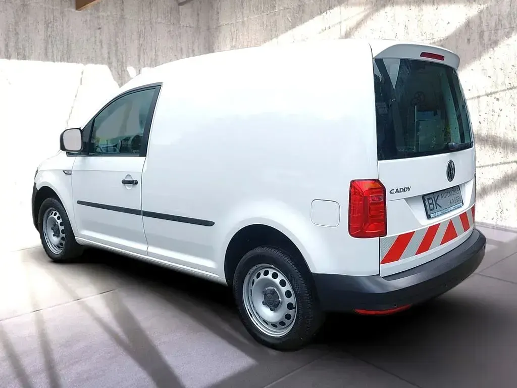 Käytetty VW Caddy 122 HP (89 kW) 2016 Valkoinen Tila-auto