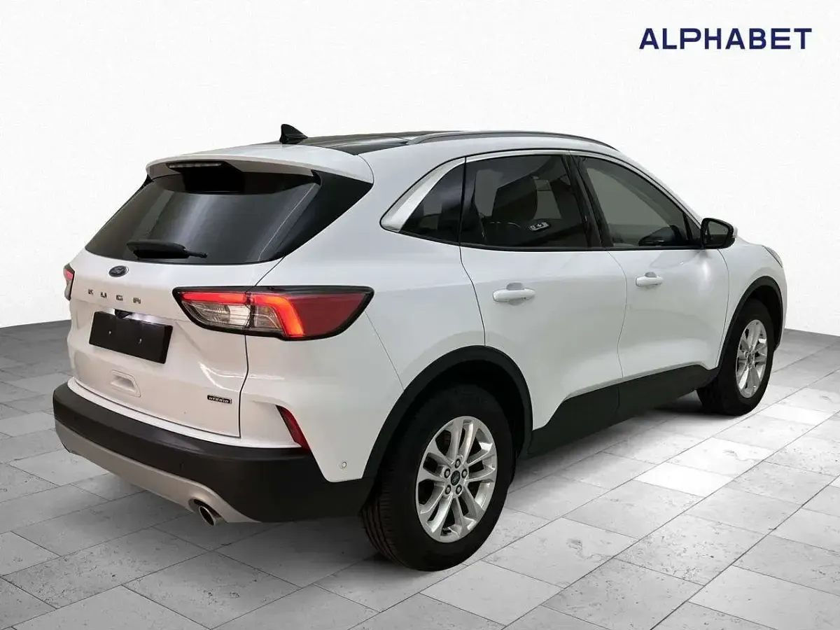 Gebraucht Ford Kuga Titanium 224 PS (164 kW) 2023 Weiß SUV