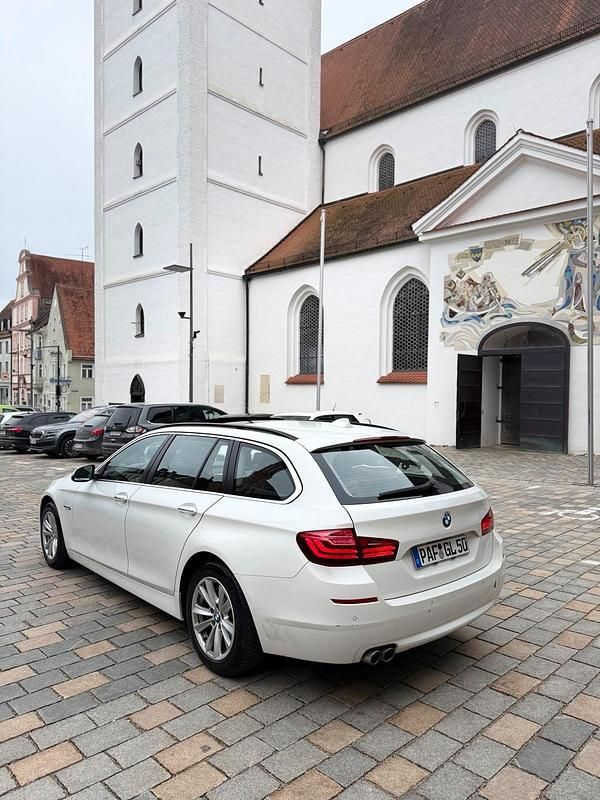 Gebraucht BMW 520 190 PS (139 kW) 2016 Weiß Kombi