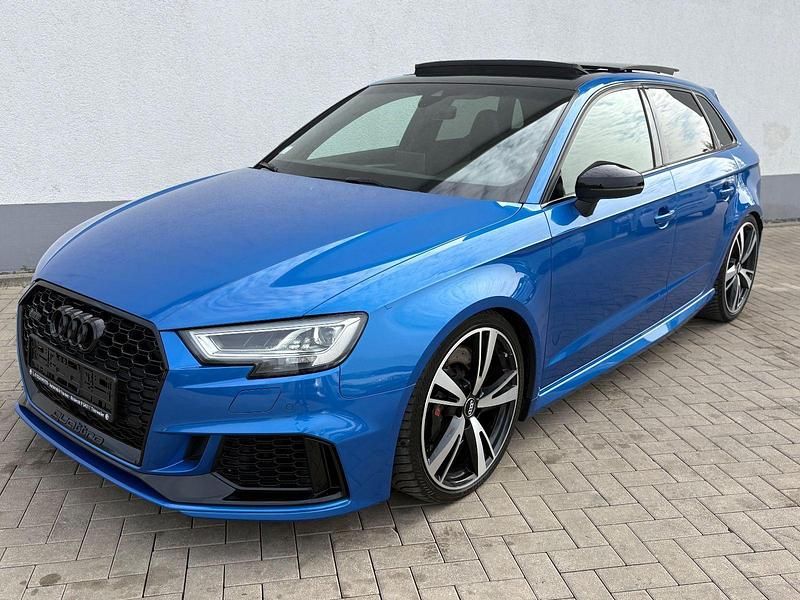 Gebraucht Audi RS3 Ambiente 400 PS (294 kW) 2019 Blau Limousine