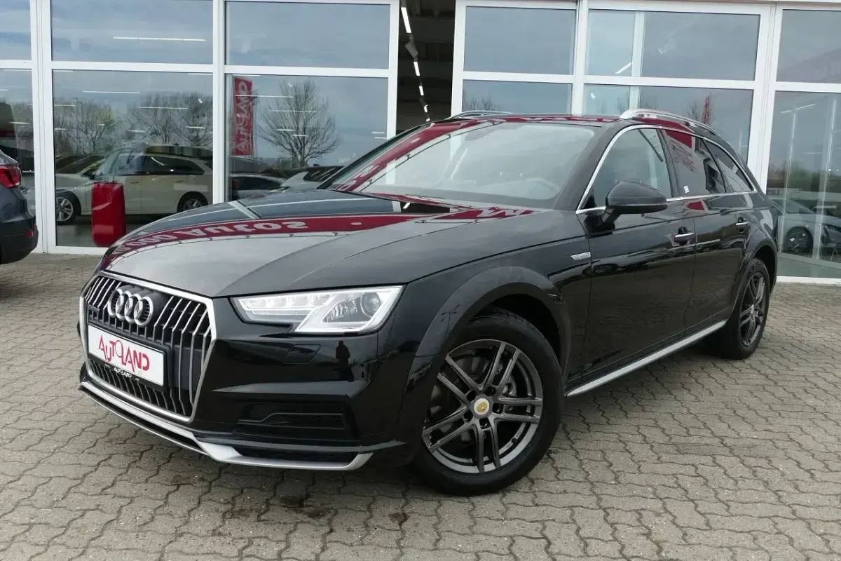 Gebraucht Audi A4 Allroad Comfort 163 PS (119 kW) 2018 Schwarz Kombi