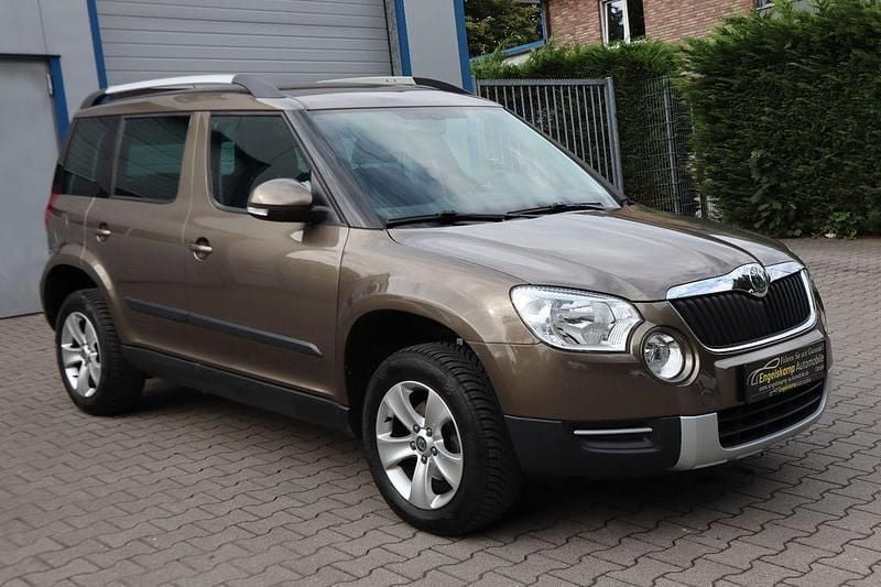 Braun Gebraucht 2010 Skoda Yeti Ambition SUV | 6.690 € (Fairer Preis) - Bild 1/4