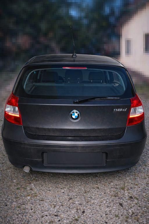 Gebraucht BMW 118 122 PS (89 kW) 2006 Braun Kleinwagen