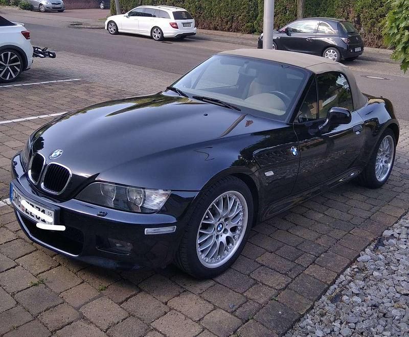 Schwarz Gebraucht 2002 BMW Z3 Cabrio | 19.800 € (Teuer) - Bild 1/4