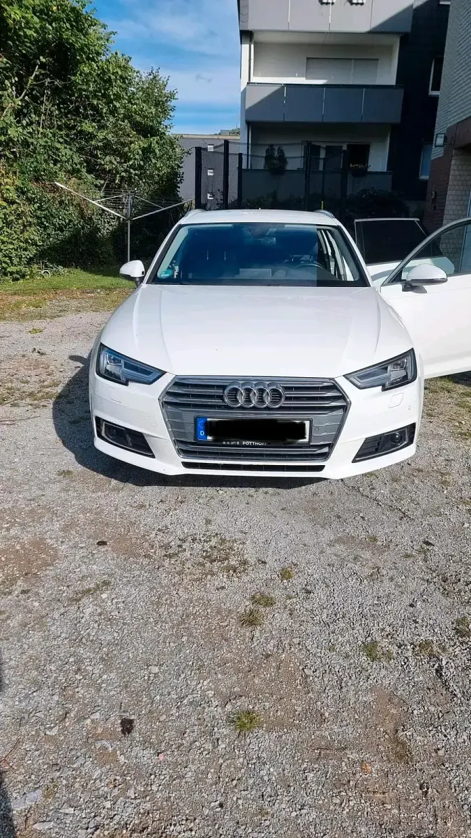 Gebraucht Audi A4 110 PS (80 kW) 2018 Weiß Kombi