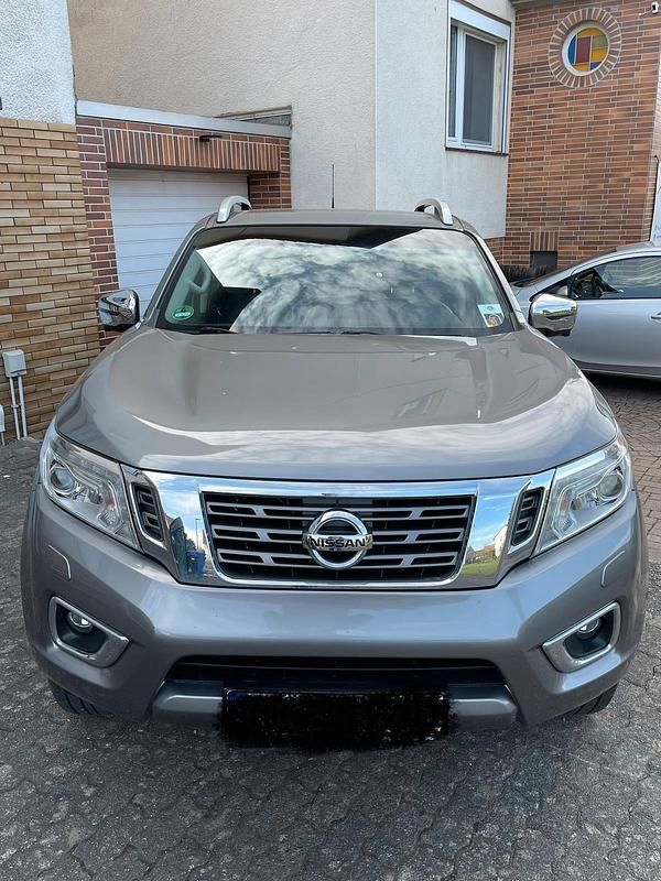 Gebraucht Nissan Navara 190 PS (139 kW) 2017 Silber Pickup