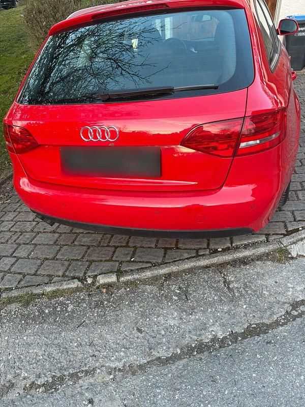 Gebraucht Audi A4 143 PS (105 kW) 2008 Rot Kombi