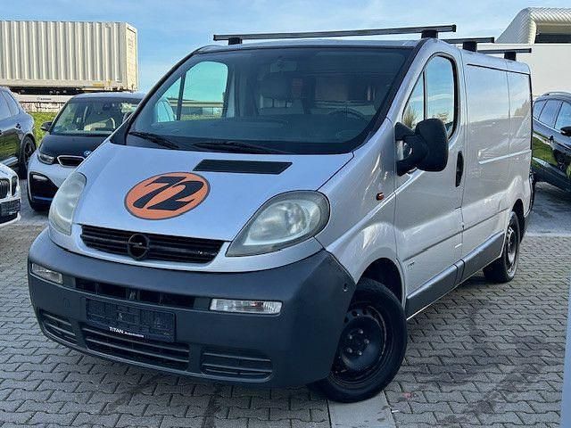 Silber Gebraucht 2003 Opel Vivaro Van | 2.850 € (Fairer Preis) - Bild 1/4