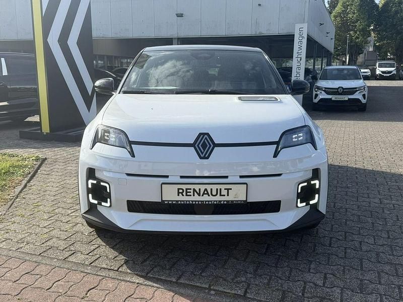 Neu Renault 5 E-Tech Urban 88 kW (120 PS) 2026 Weiß Limousine