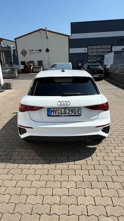 Gebraucht Audi A3 Sportback e-tron S-Line 245 PS (180 kW) 2023 Weiß Kleinwagen