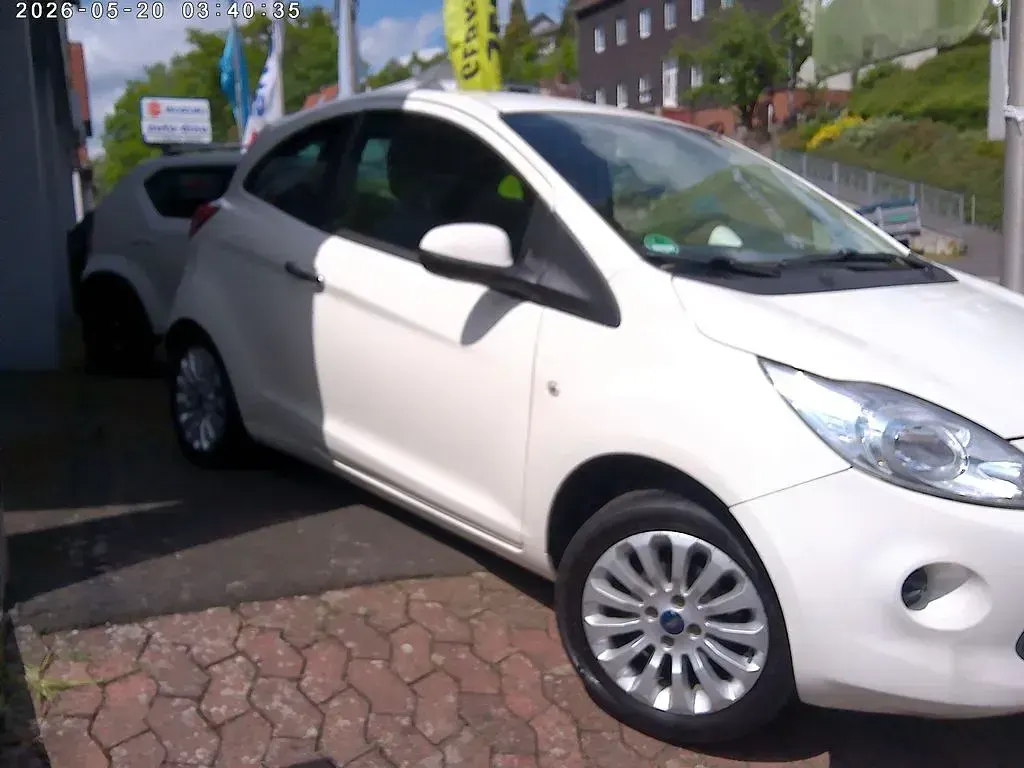 Gebraucht Ford Ka Titanium 69 PS (50 kW) 2012 Weiß Kleinwagen