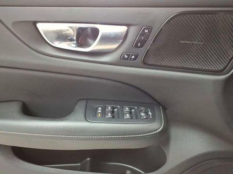 Gebraucht Volvo V60 R-Design 253 PS (186 kW) 2021 Denim blaumetallic Kombi