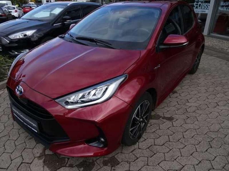 Schwarz Gebraucht 2018 Ford Focus Titanium Kombi | 12.990 € (Guter Preis) - Bild 1/4