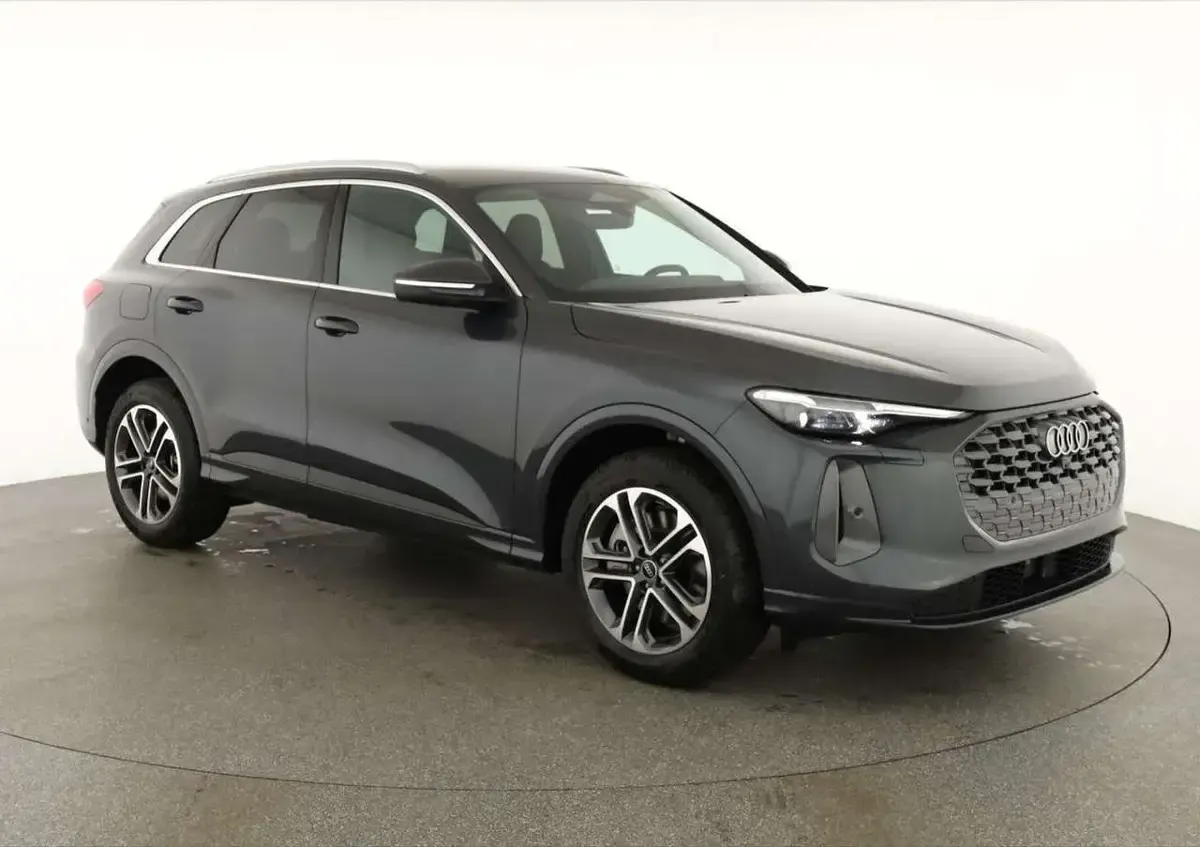 Neu Audi Q5 Sport 204 PS (150 kW) 2026 Tamboragrau metallic SUV