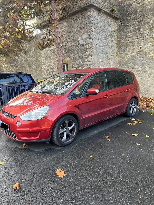 Rot Gebraucht 2006 Ford S-MAX Van / Kleinbus | 4.000 € (Teuer) - Bild 1/4