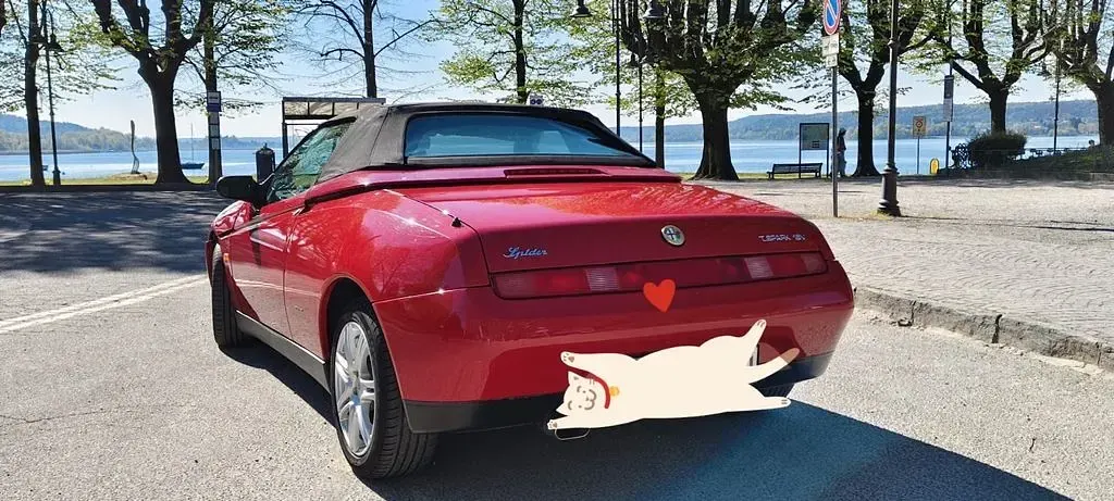 Second-hand Alfa Romeo Spider 150 CP (110 kW) 1998 Roșu Cabrio