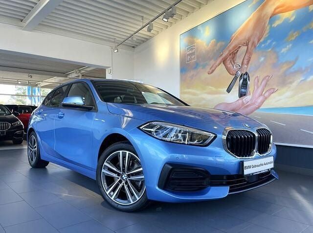 Gebraucht BMW 118 Performance 136 PS (100 kW) 2021 Seaside blue metallic Kleinwagen