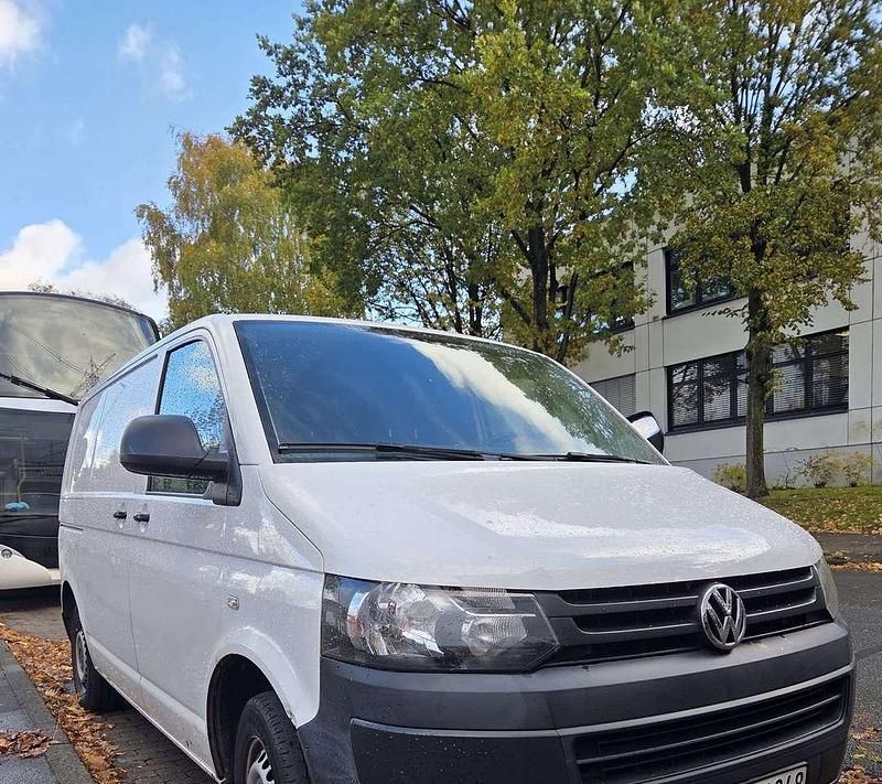 Weiß Gebraucht 2013 VW T5 Van | 4.990 € (Etwas zu teuer) - Bild 1/4