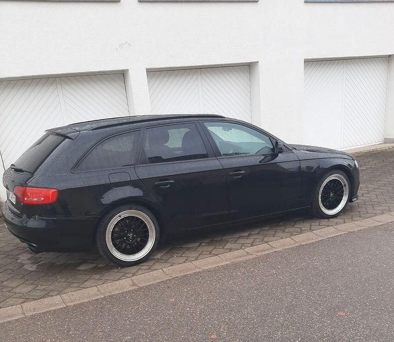 Gebraucht Audi A4 Ambiente 211 PS (155 kW) 2010 Schwarz Kombi