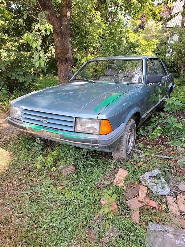 Usata Ford Granada 115 CV (84 kW) 1983 Blu Berlina