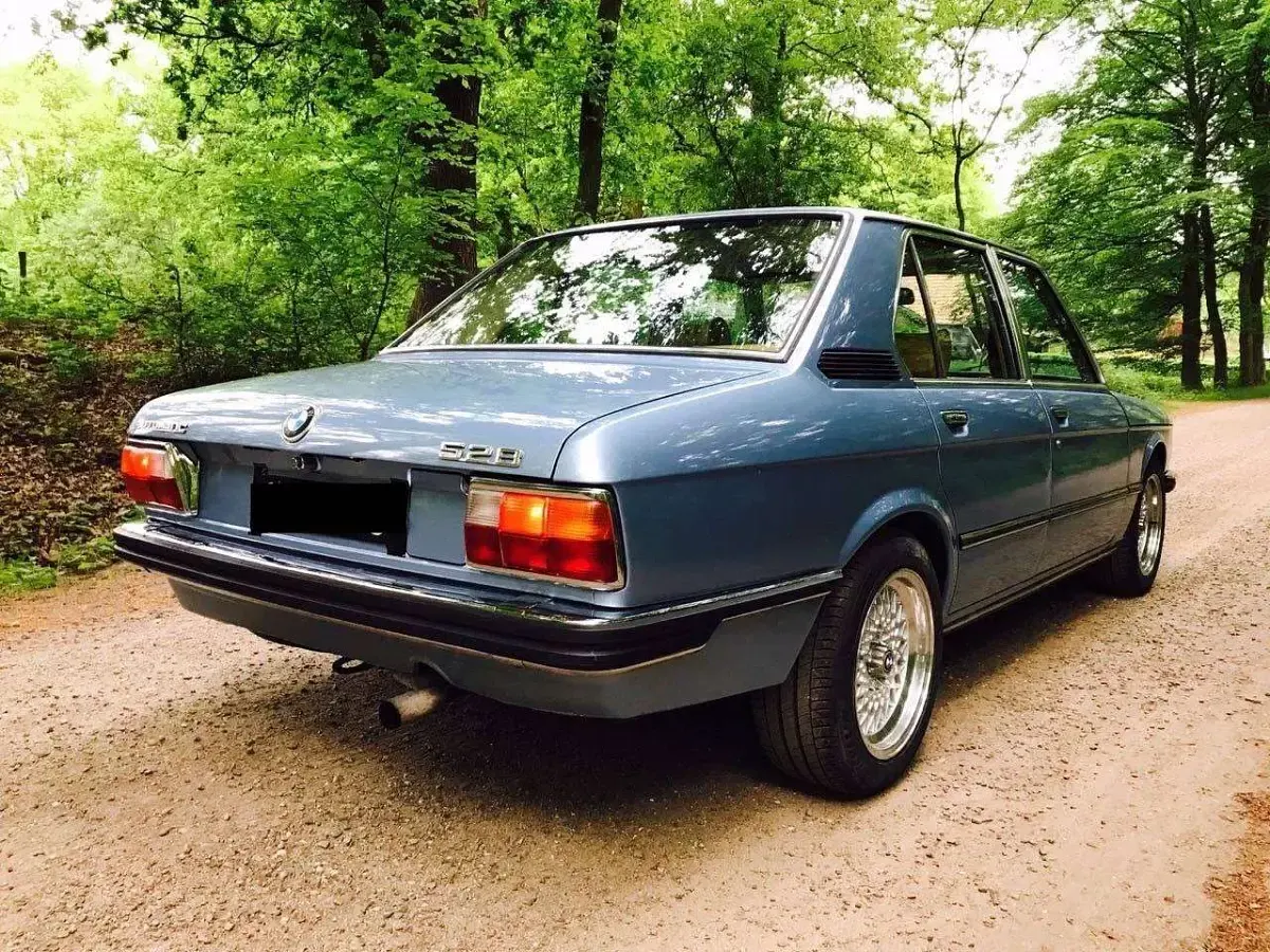 Gebraucht BMW 528 165 PS (121 kW) 1976 Blau Limousine