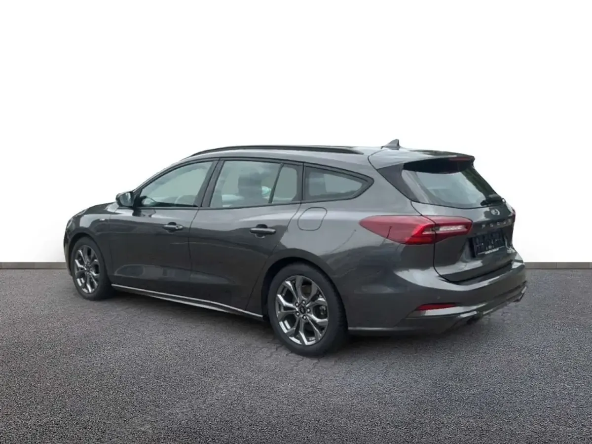 Gebraucht Ford Focus ST-Line 116 PS (85 kW) 2025 Magneticgrau (metallic) Kombi