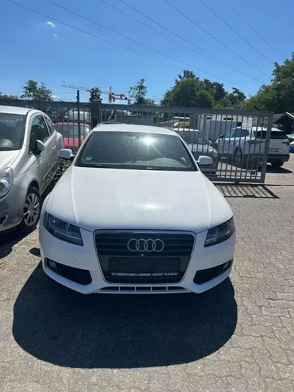 Gebraucht Audi A4 S-Line 170 PS (125 kW) 2010 Weiß Kombi
