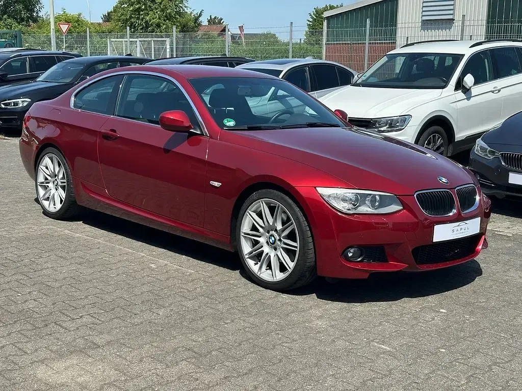 Gebraucht BMW 325 M Sport 218 PS (160 kW) 2013 Rot Coupé