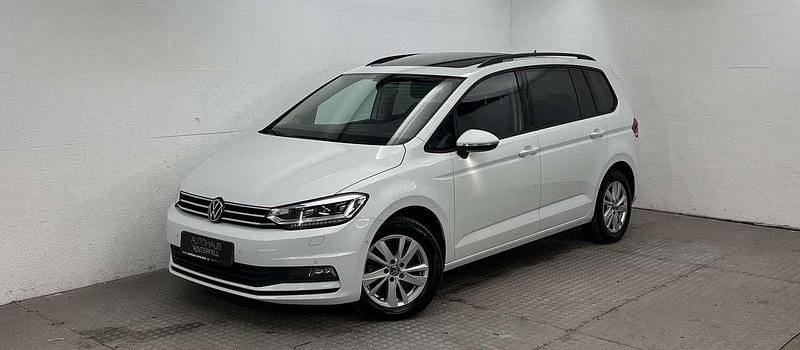 Gebraucht VW Touran 210 PS (154 kW) 2023 Weiß Van / Kleinbus