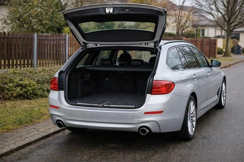 Gebraucht BMW 530 Shadowline 265 PS (194 kW) 2020 Grau Kombi