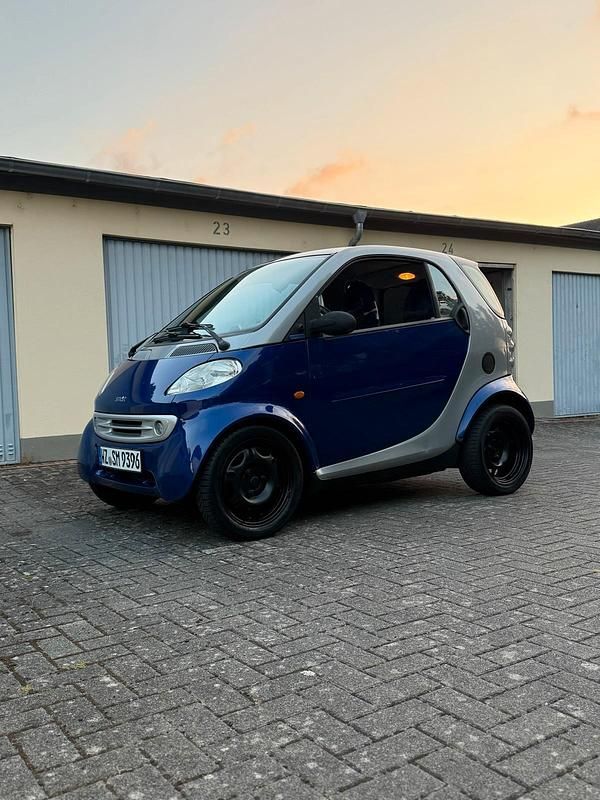 Blau Gebraucht 1999 Smart ForTwo Coupé Kleinwagen | 1.900 € (Fairer Preis) - Bild 1/4