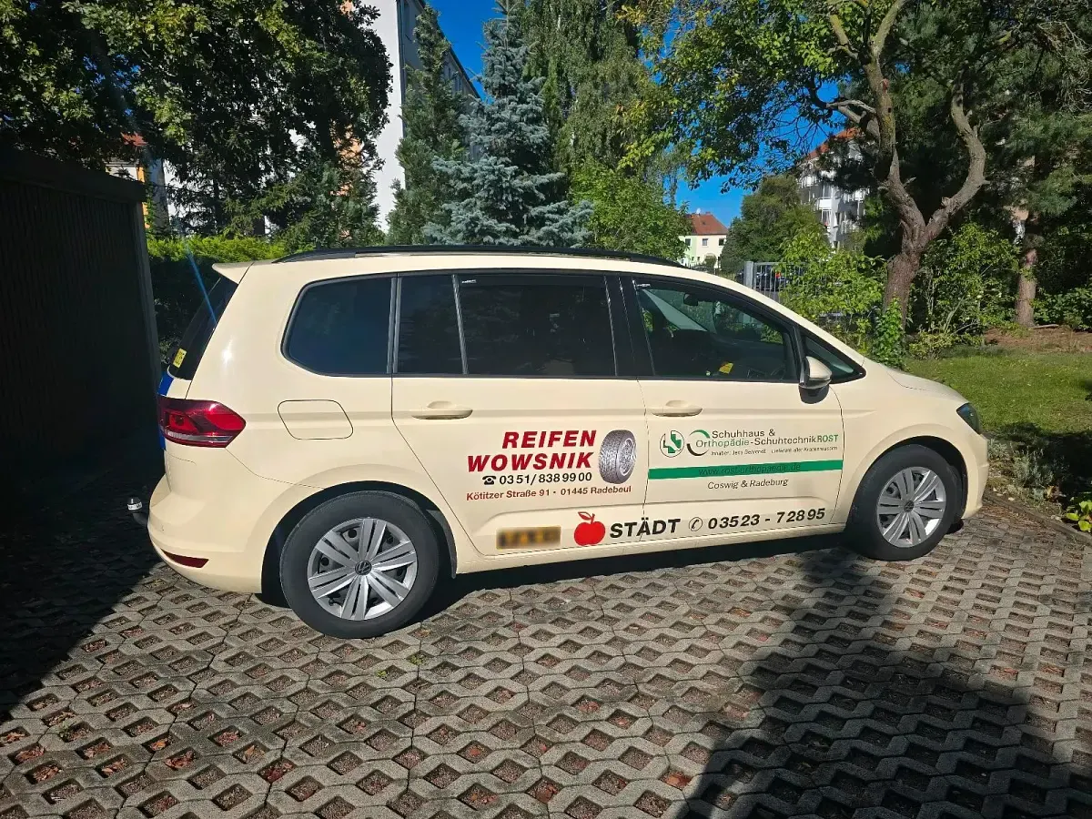 Gebraucht VW Touran 150 PS (110 kW) 2026 Gelb Van / Kleinbus