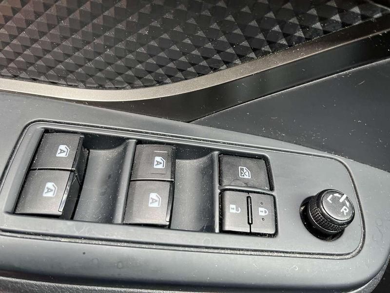 Gebraucht Toyota C-HR 116 PS (85 kW) 2018 Grau SUV