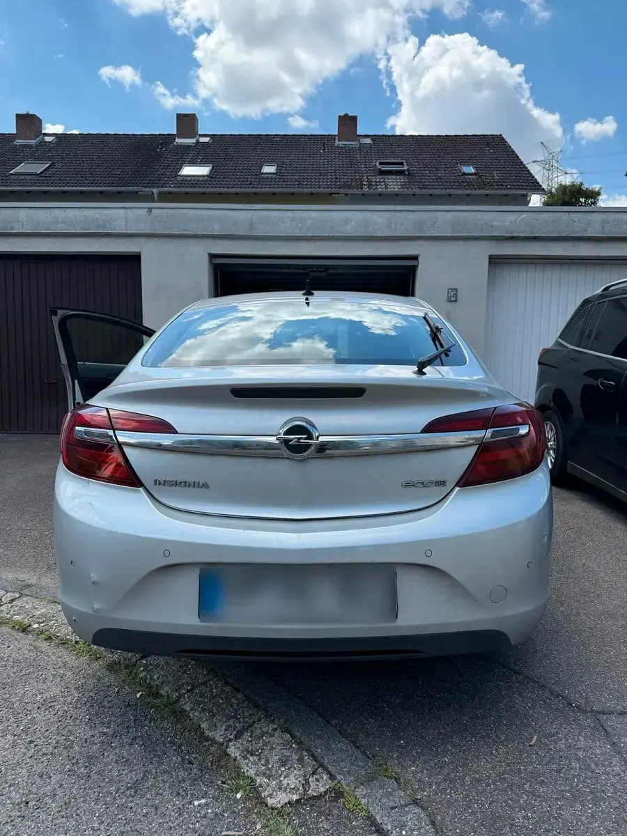 Gebraucht Opel Insignia 132 PS (97 kW) 2014 Grau Limousine