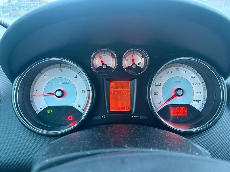 Gebraucht Peugeot 308 SW 130 PS (95 kW) 2008 Grau Kombi