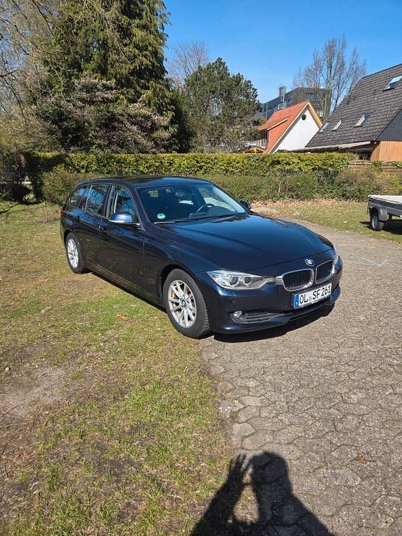 Second-hand BMW 320 Efficient Dynamics 163 CP (119 kW) 2014 Albastru Break