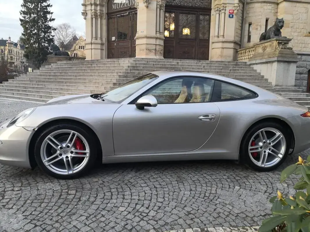 Gebraucht Porsche 911 Carrera 349 PS (256 kW) 2012 Silber (platinsilbermetallic) Coupé