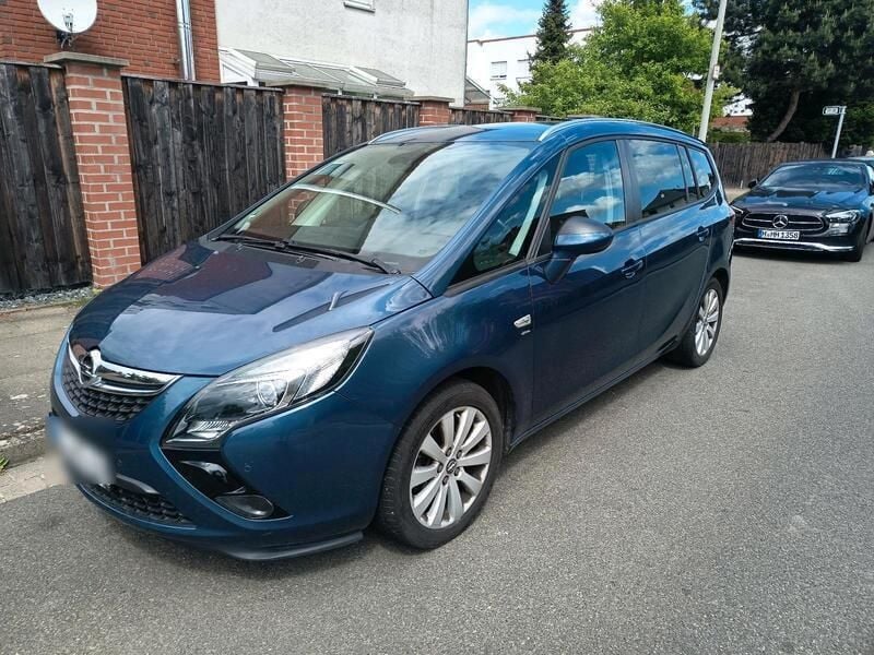 Blau Gebraucht 2016 Opel Zafira Van / Kleinbus | 8.999 € - Bild 1/4