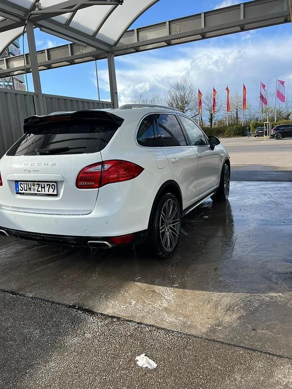 Gebraucht Porsche Cayenne 245 PS (180 kW) 2014 Weiß SUV
