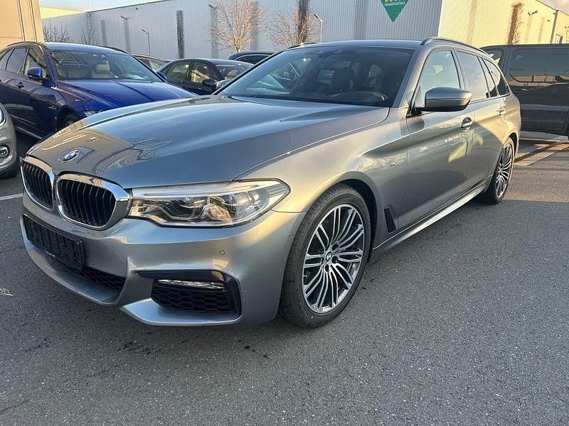 Blau Gebraucht 2018 BMW 530 M Sport Kombi | 18.500 € (Superpreis) - Bild 1/4