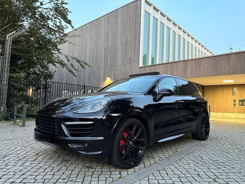 Schwarz Gebraucht 2012 Porsche Cayenne GTS SUV | 27.700 € (Fairer Preis) - Bild 1/4