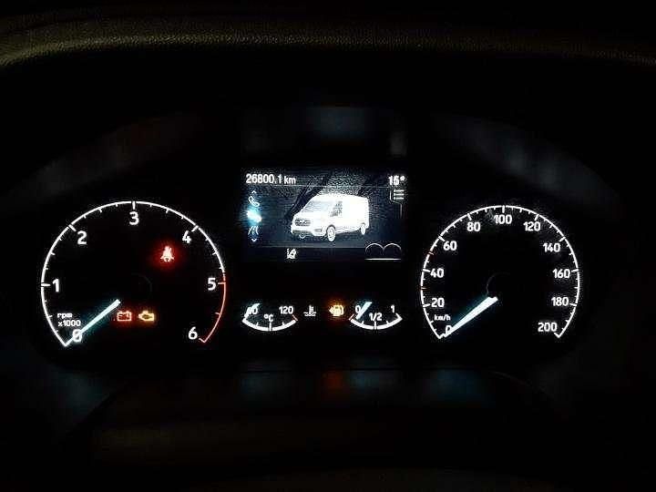 Gebraucht Ford Transit Trend 131 PS (96 kW) 2024 Frostweiß Van / Kleinbus