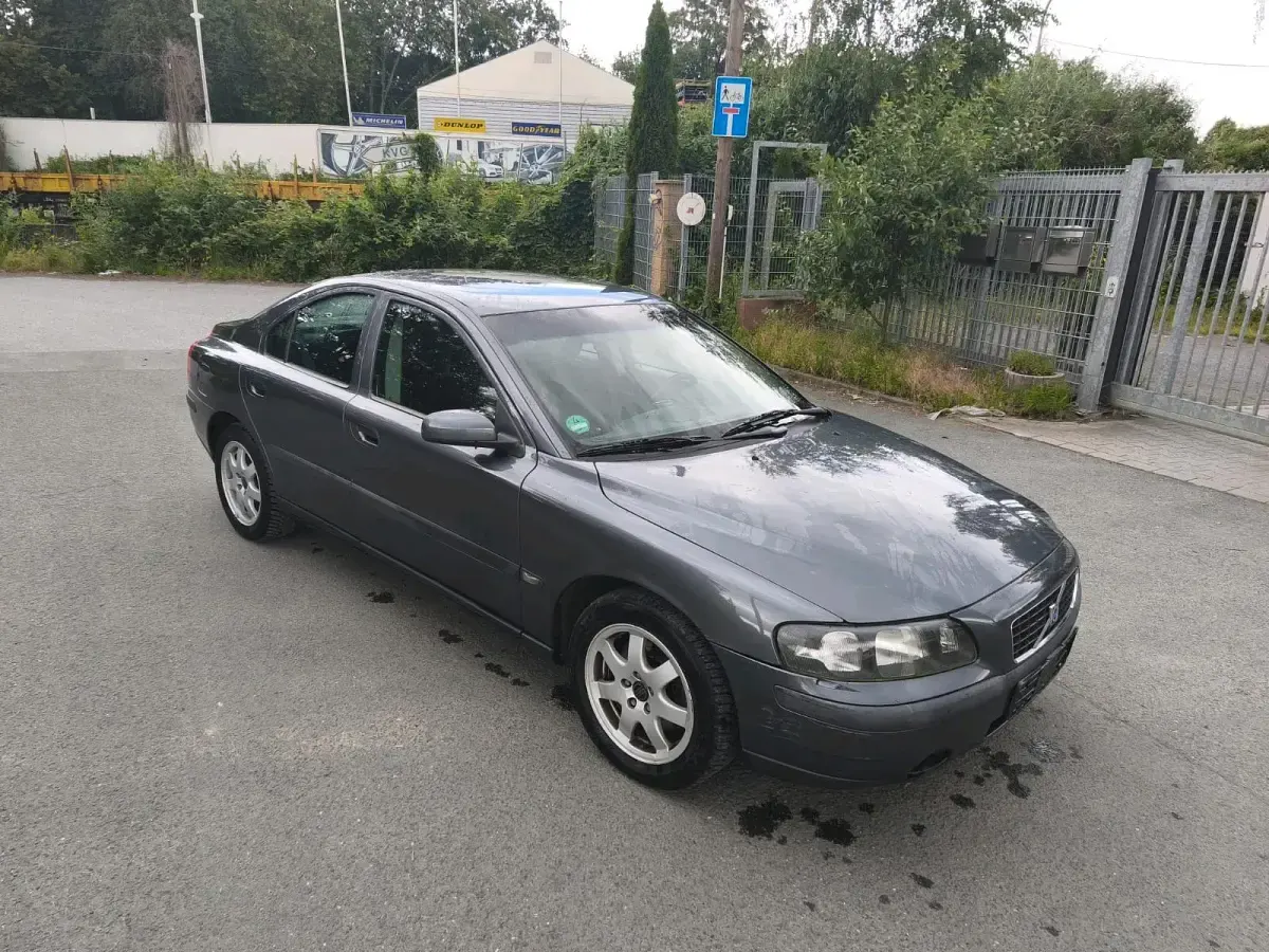 Gebraucht Volvo S60 140 PS (102 kW) 2003 Grau Limousine