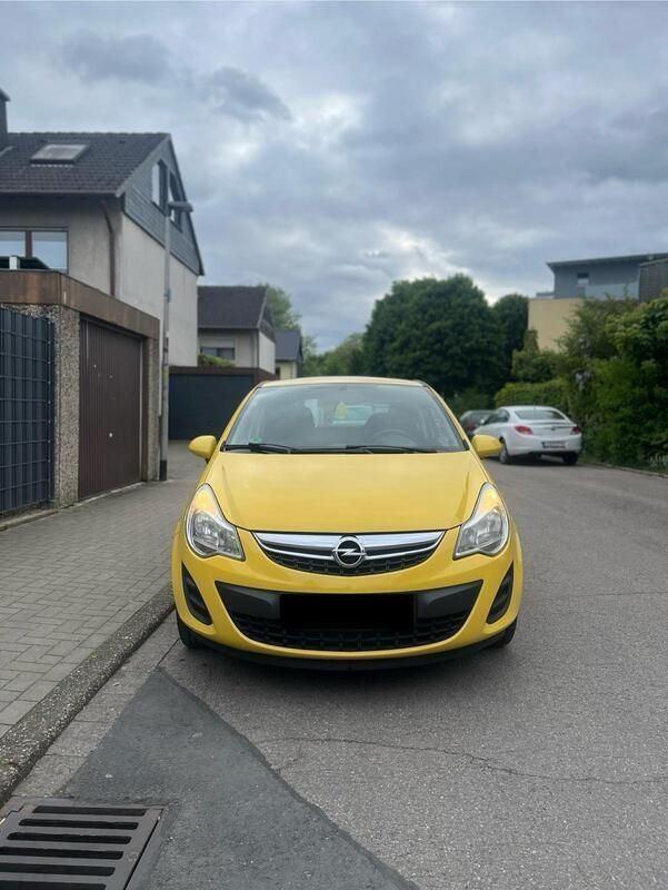 Gelb Gebraucht 2012 Opel Corsa Kleinwagen | 1.990 € (Guter Preis) - Bild 1/4