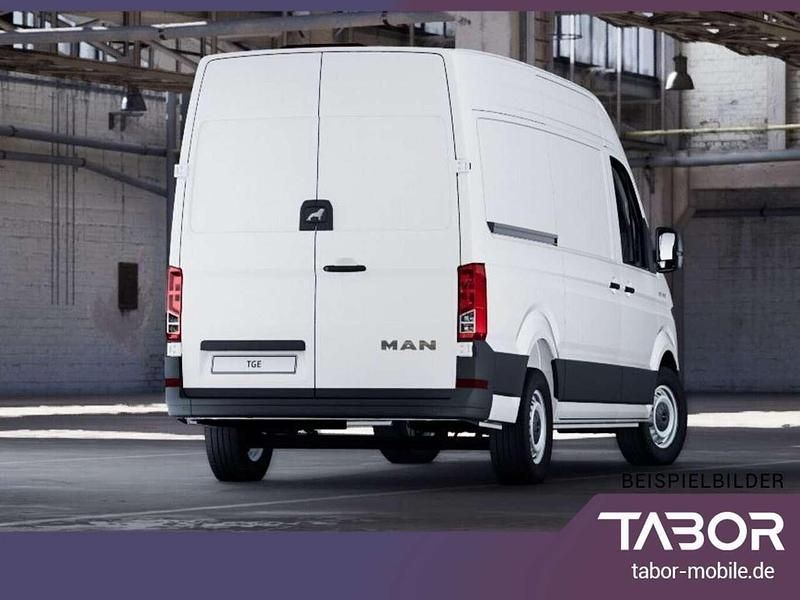 Neu MAN TGE 140 PS (102 kW) 2025 Candyweiß Van