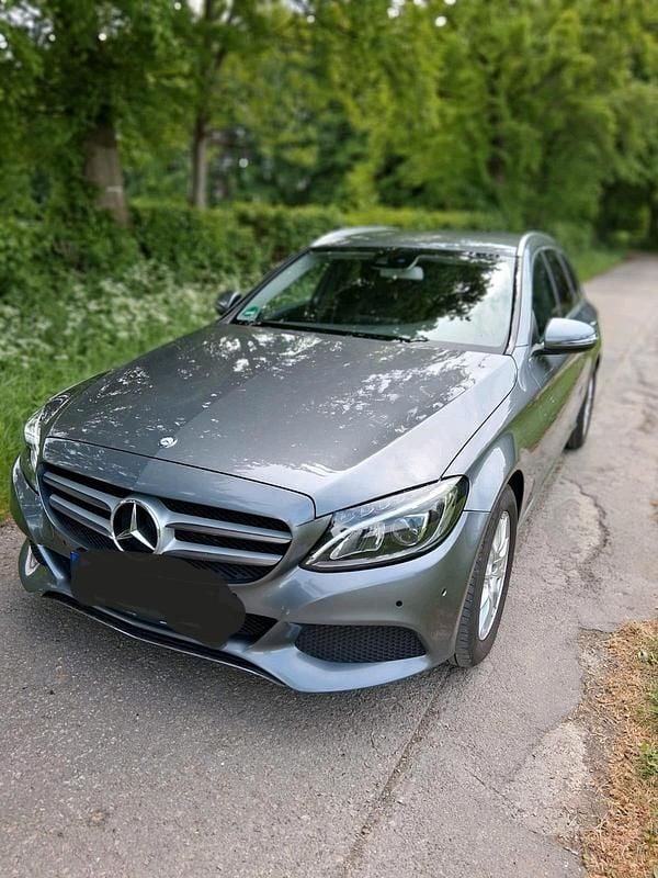 Gebraucht Mercedes C180 156 PS (114 kW) 2016 Grau Kombi