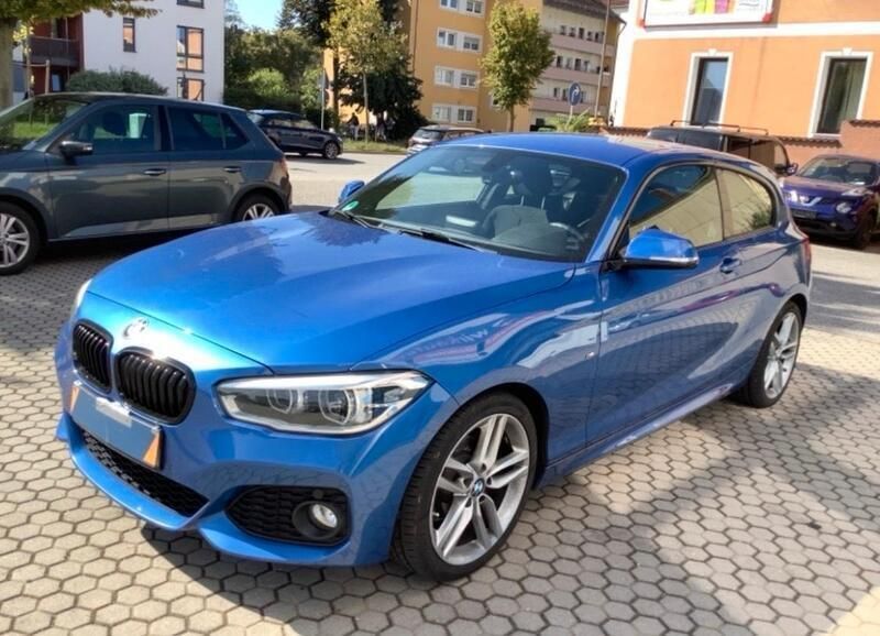 Blau Gebraucht 2016 BMW 118 M Sport Kleinwagen | 12.600 € (Fairer Preis) - Bild 1/4